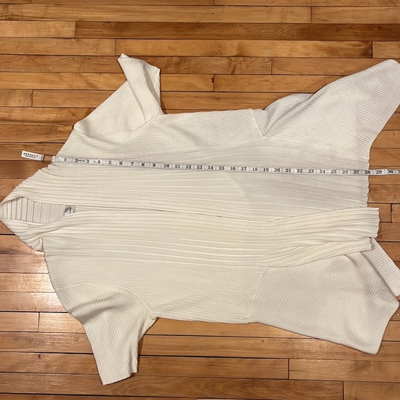 Once Again Sweater - Picture 11 of 11